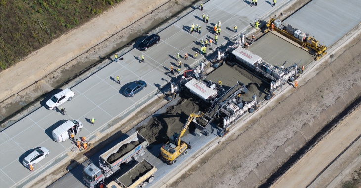 Pionierski krok w dekarbonizacji budownictwa - autostrada z betonu niskoemisyjnego Pionierski krok w dekarbonizacji budownictwa - autostrada z betonu niskoemisyjnego