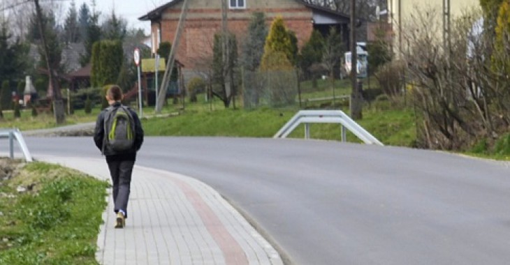 Chodnik eliminujący zanieczyszczenia na Podkarpaciu Chodnik eliminujący zanieczyszczenia na Podkarpaciu
