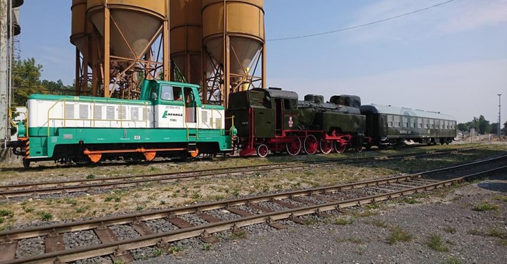 Zabytkowy parowóz TKt48 w przeładowni Lafarge w Poznaniu Zabytkowy parowóz TKt48 w przeładowni Lafarge w Poznaniu