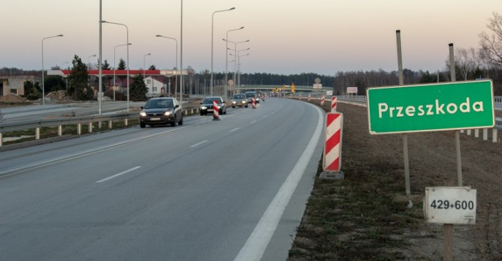 Dwiema jezdniami na S8 Przeszkoda-Paszków