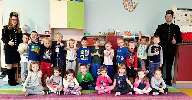 Górnicy z Radkowic odwiedzają okoliczne przedszkola Górnicy z Radkowic odwiedzają okoliczne przedszkola