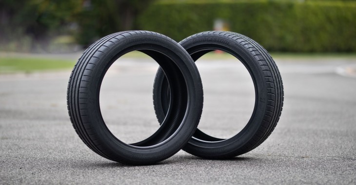 Bridgestone wprowadza nową technologię Enliten bazującą na lekkiej, mniej materiałochłonnej oponie, która redukuje emisję CO2 Bridgestone wprowadza nową technologię Enliten bazującą na lekkiej, mniej materiałochłonnej oponie, która redukuje emisję CO2