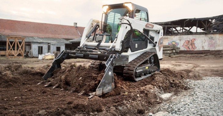 Nowe ładowarki teleskopowe i ładowarki gąsienicowe Stage V firmy Bobcat Nowe ładowarki teleskopowe i ładowarki gąsienicowe Stage V firmy Bobcat