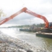 Doosan DX530ELR-3 pływa w Kanale Piastowskim Doosan DX530ELR-3 pływa w Kanale Piastowskim
