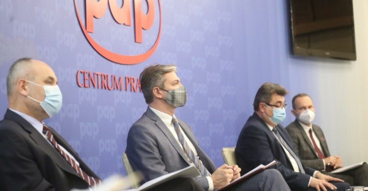 DEBATA: Trzeba wspierać przemysł cementowy ponad podziałami politycznymi DEBATA: Trzeba wspierać przemysł cementowy ponad podziałami politycznymi