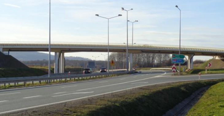 Generalna Dyrekcja Dróg Krajowych i Autostrad połączy A4 z DK94 na wschód od Tarnowa Generalna Dyrekcja Dróg Krajowych i Autostrad połączy A4 z DK94 na wschód od Tarnowa